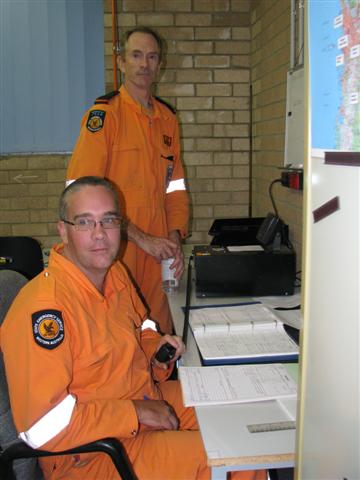 Cockburn SES members training